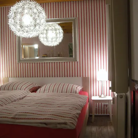 Ferienwohnungen Zur Kaiserstrasse Quedlinburg Kamer foto